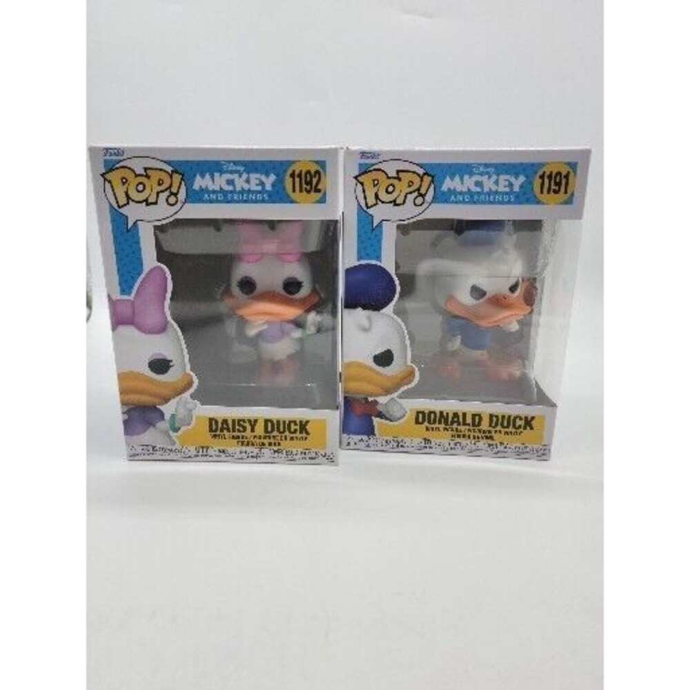 FUNKO DISNEY MICKEY AND FRIENDS - DONALD DUCK AND DAISY DUCK 2- SET W/PROTECTOR